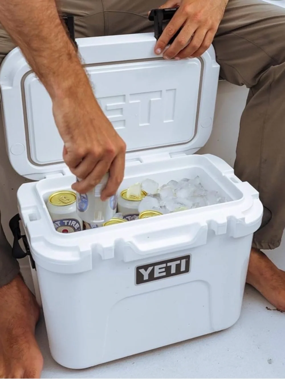 Yeti Roadie 15 Cooler in Key Lime